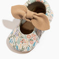 Load image into Gallery viewer, Bloom Knotted Bow Baby Shoe
