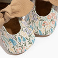 Load image into Gallery viewer, Bloom Knotted Bow Baby Shoe