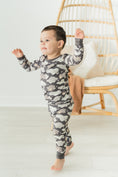 Load image into Gallery viewer, Creed Camo Two-Piece Set – Ultra-Soft Bamboo Kids Outfit with Trendy Camo Print"
