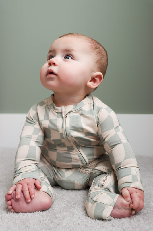 Ivy Wavy Checkers Romper – Soft Bamboo Baby Outfit with Wavy Checker Pattern