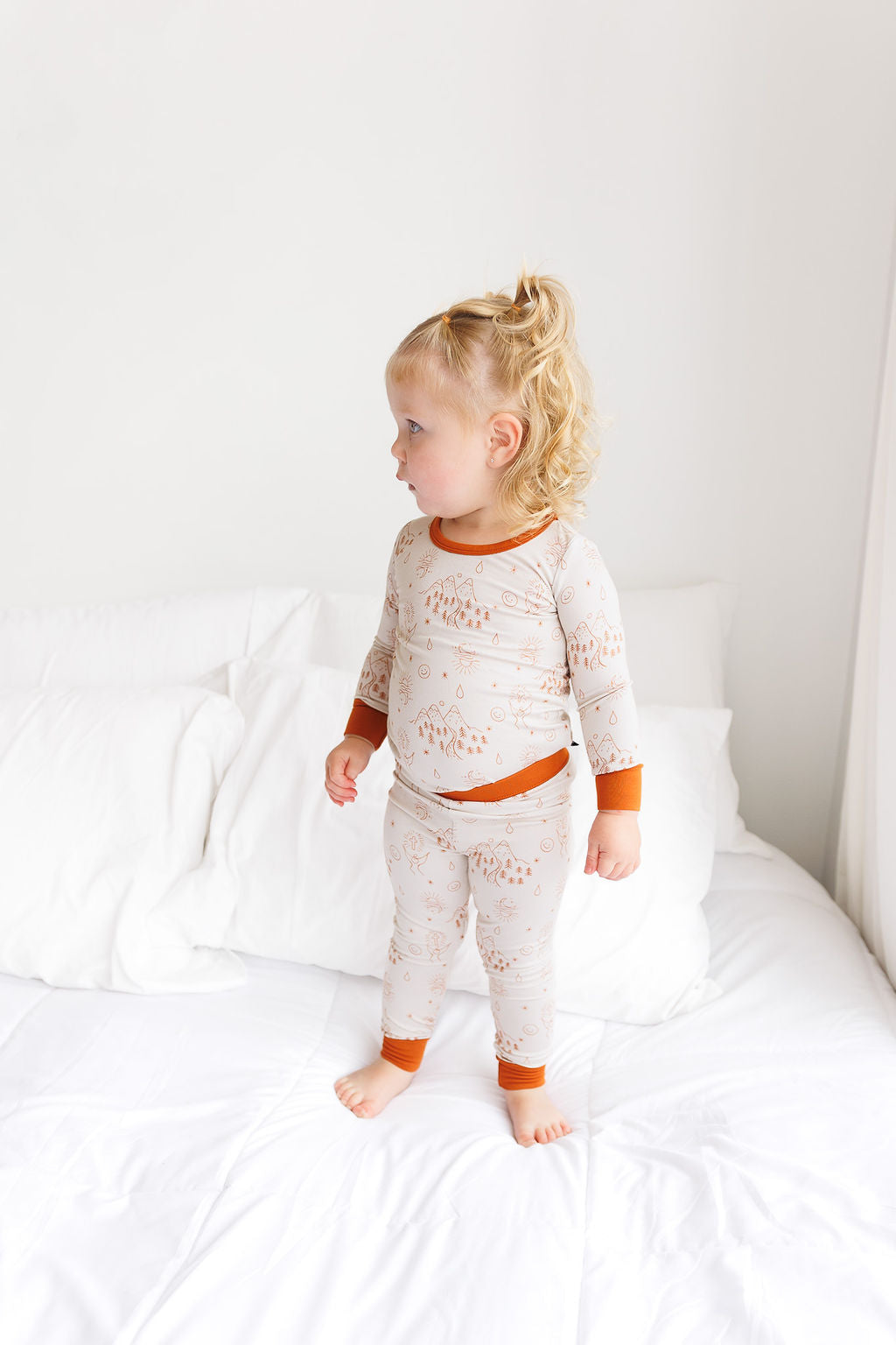 Praise Two-Piece Set – Soft & Stylish Bamboo Kids Outfit with Long Sleeve Top and Matching Pants