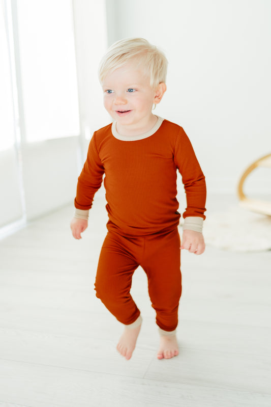 Rust Ribbed Two-Piece Set – Ultra-Soft Bamboo Outfit for Kids with Long Sleeve Top and Matching Pants
