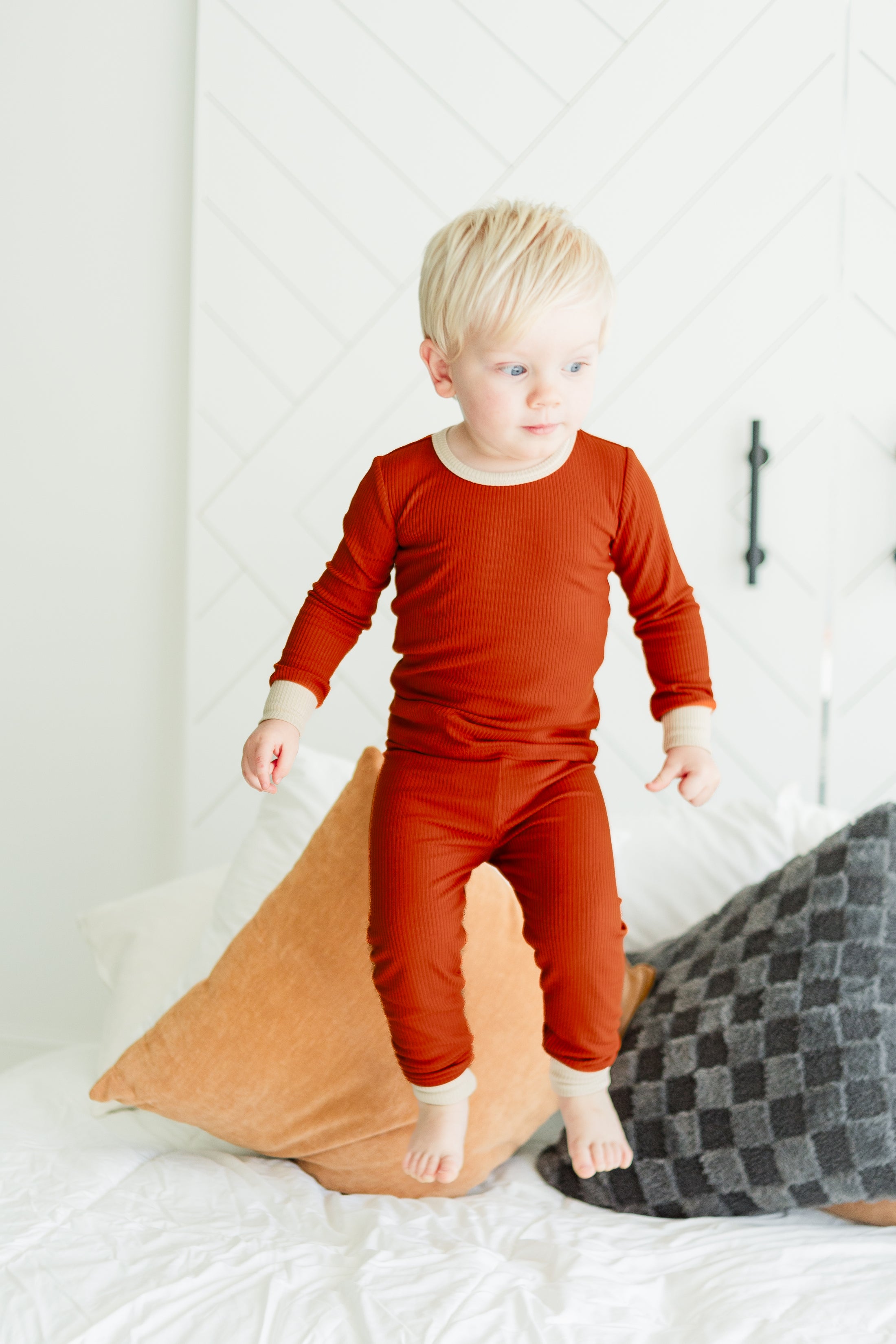 Rust Ribbed Two-Piece Set – Ultra-Soft Bamboo Outfit for Kids with Long Sleeve Top and Matching Pants