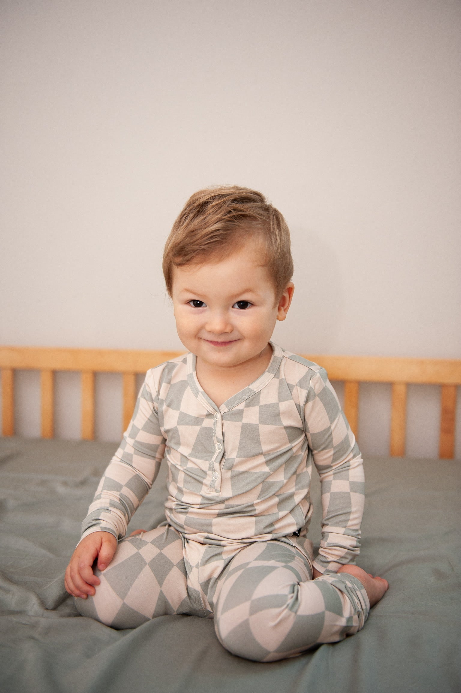 Ivy Wavy Checkers Two-Piece Set